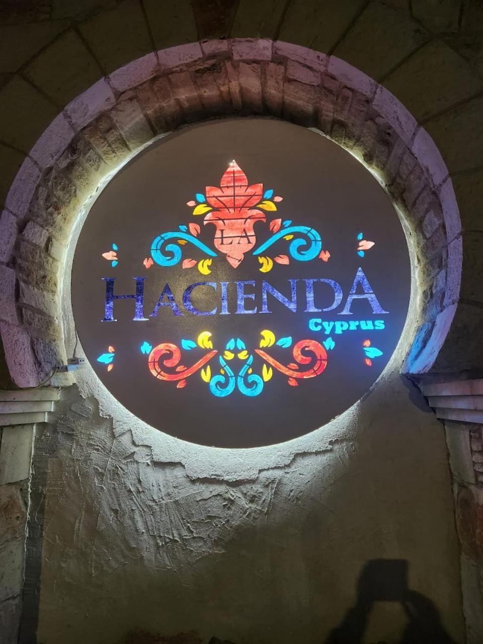 La Hacienda Cyprus Hotell Limassol Exteriör bild