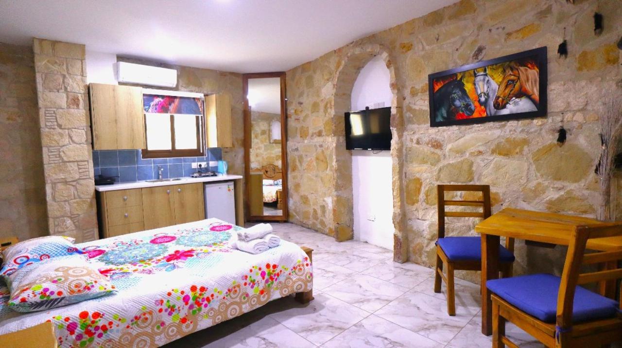 La Hacienda Cyprus Hotell Limassol Exteriör bild